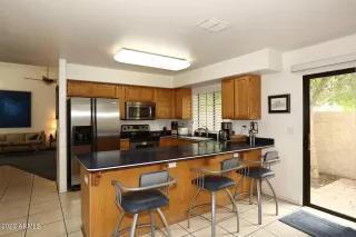 Photo #5: 6445638 Listing 