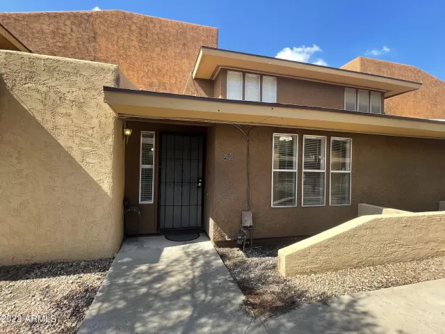 MLS: 6445694 Condo For Sale