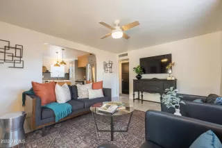 Photo #5: 6445792 Listing