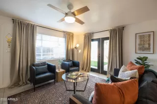 Photo #6: 6445792 Listing