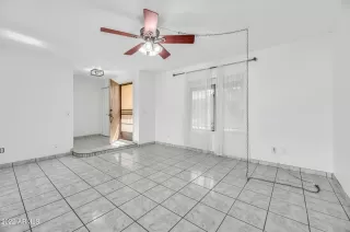 Photo #3: 6445950 Listing