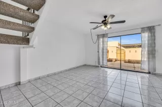 Photo #5: 6445950 Listing