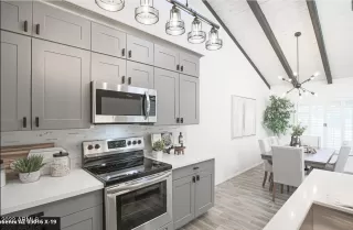 Photo #2: 6445951 Listing 