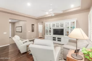 Photo #6: 6446046 Listing