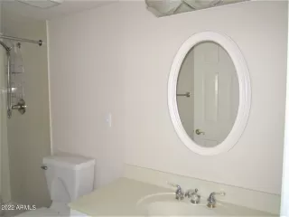 Photo #5: 6446350 Listing