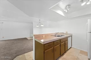 Photo #6: 6446389 Listing