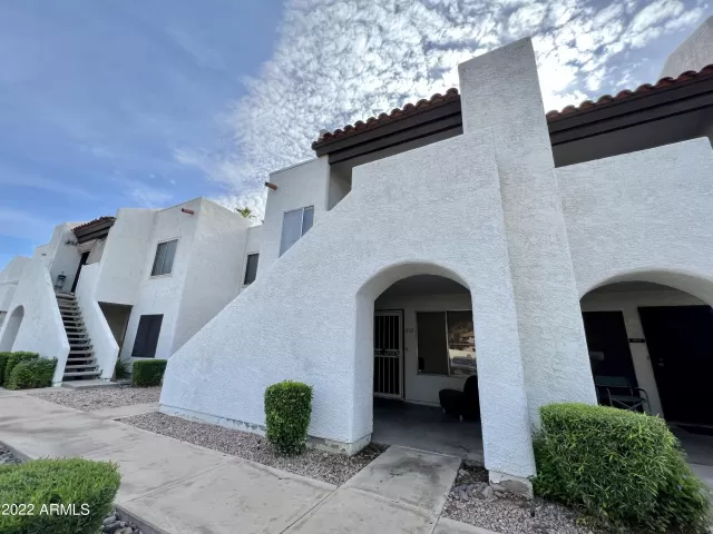 MLS: 6446404 Condo For Sale