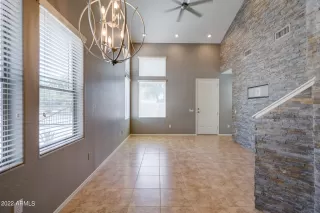 Photo #2: 6446418 Listing