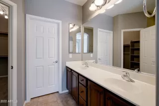 Photo #4: 6446418 Listing