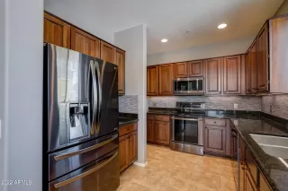 Photo #6: 6446418 Listing