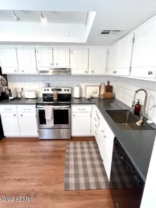 Photo #5: 6446576 Listing