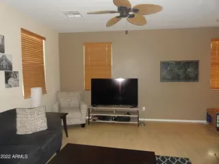 Photo #6: 6446597 Listing