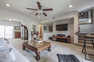 Photo #3: 6446630 Listing