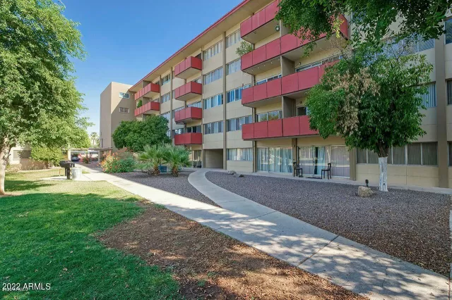 MLS: 6446882 Condo For Sale