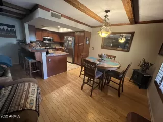 Photo #5: 6447157 Listing 