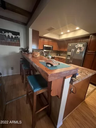 Photo #6: 6447157 Listing 