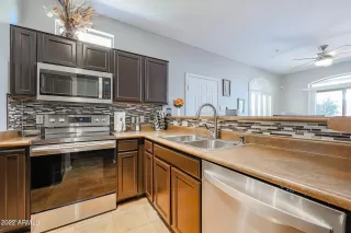 Photo #2: 6447220 Listing 