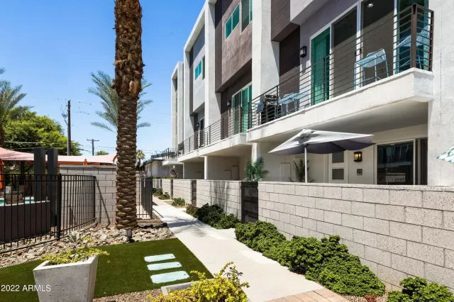 MLS: 6447352 Condo For Sale