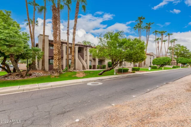 MLS: 6447650 Condo For Sale