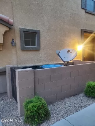 Photo #3: 6447716 Listing