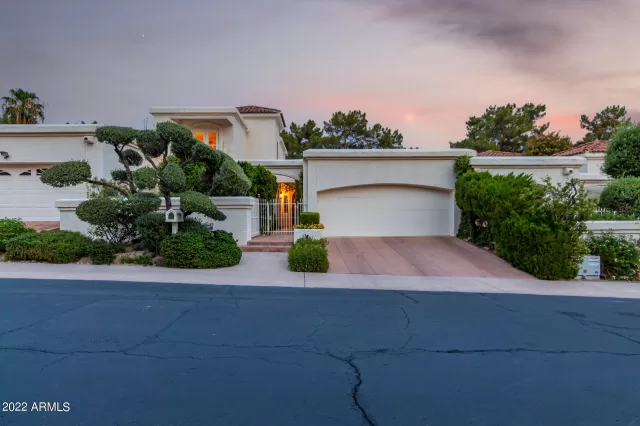 MLS: 6447733 Condo For Sale