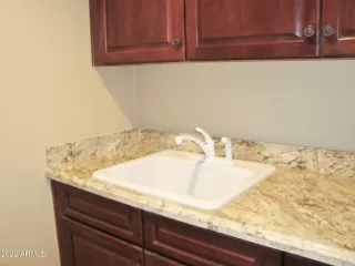 Photo #3: 6447768 Listing