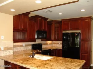 Photo #4: 6447768 Listing