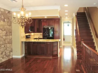 Photo #6: 6447768 Listing