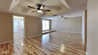 Photo #5: 6447829 Listing 