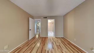 Photo #6: 6447829 Listing 