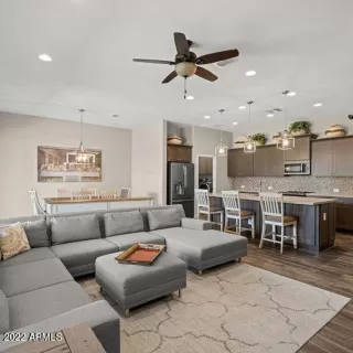 Photo #6: 6447880 Listing 