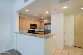 Photo #2: 6447913 Listing 
