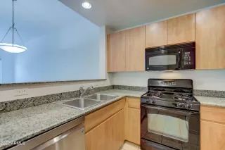 Photo #3: 6447913 Listing 