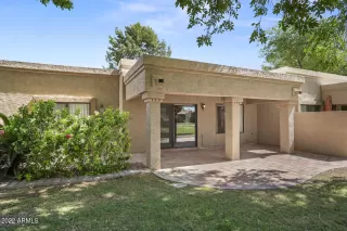 Photo #5: 6447932 Listing