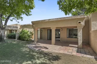 Photo #6: 6447932 Listing