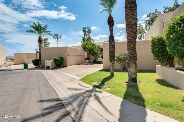 MLS: 6447934 Condo For Sale