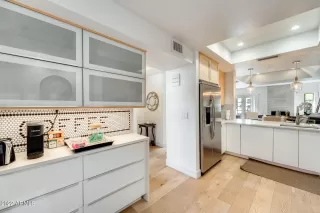 Photo #6: 6447934 Listing