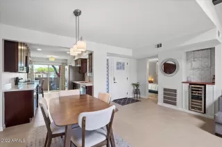 Photo #6: 6448110 Listing 