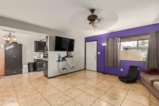 Photo #4: 6448125 Listing 