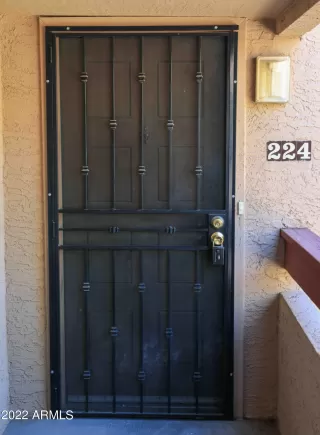 Photo #4: 6448149 Listing