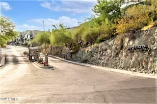 Photo #1: 6448153 Listing 