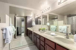 Photo #4: 6448167 Listing 