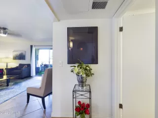 Photo #5: 6448181 Listing