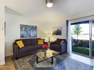 Photo #6: 6448181 Listing