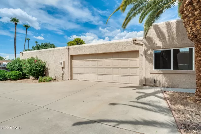 MLS: 6448306 Condo For Sale