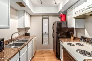 Photo #3: 6448477 Listing