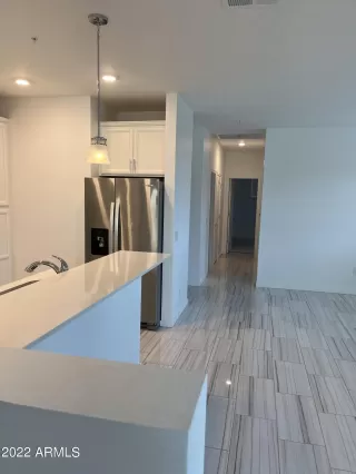 Photo #5: 6448490 Listing