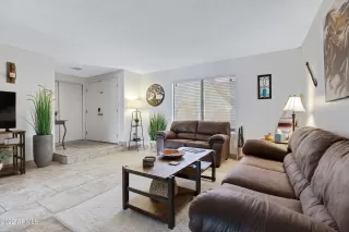 Photo #3: 6448502 Listing