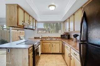 Photo #6: 6448502 Listing