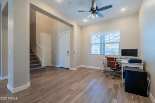 Photo #6: 6448535 Listing